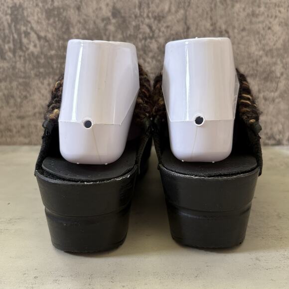 Dansko Black Leather Comfort Clogs Sweater Knit Trim Size 40 US 9-9.5 - Picture 5 of 11
